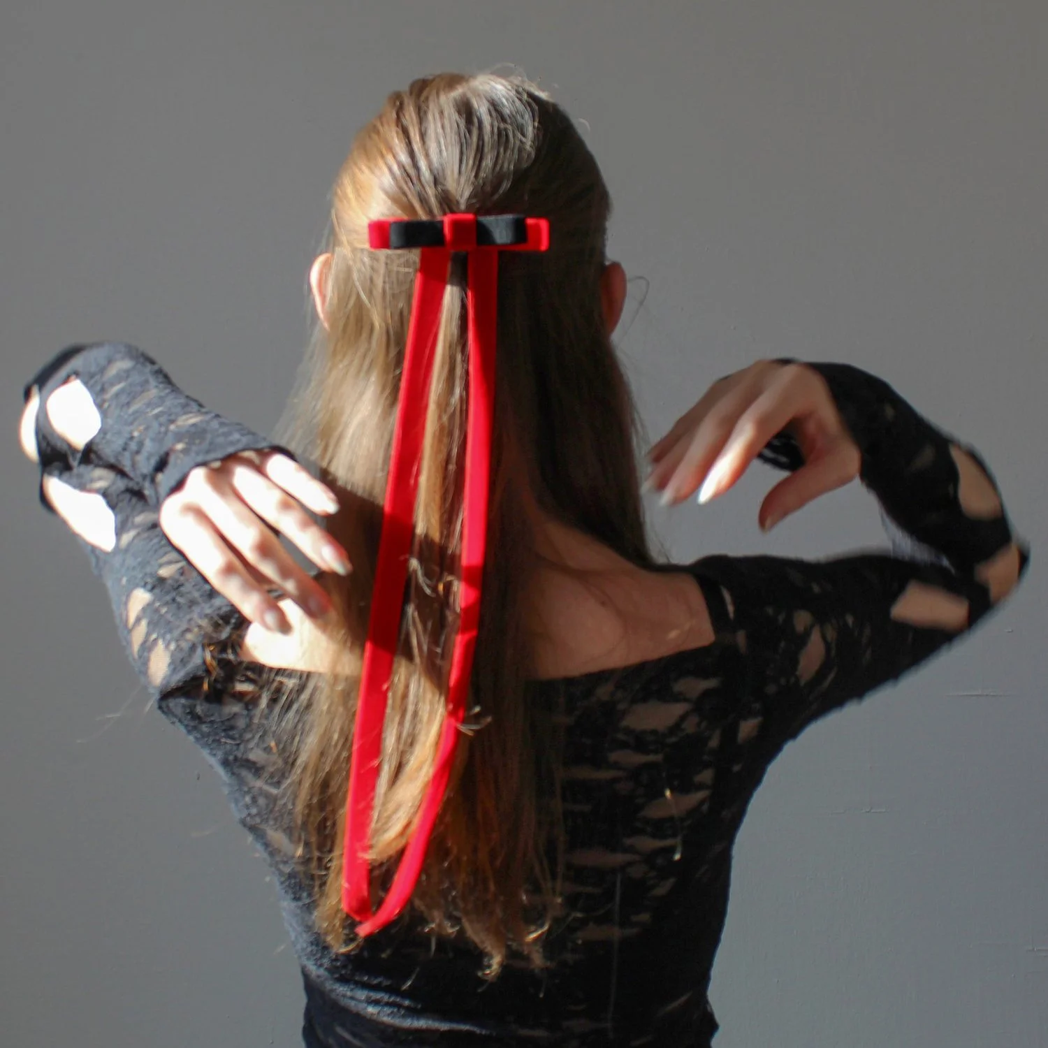 ASHLEY WILLIAMS Bow Comb Hair Clip — Retail Pharmacy